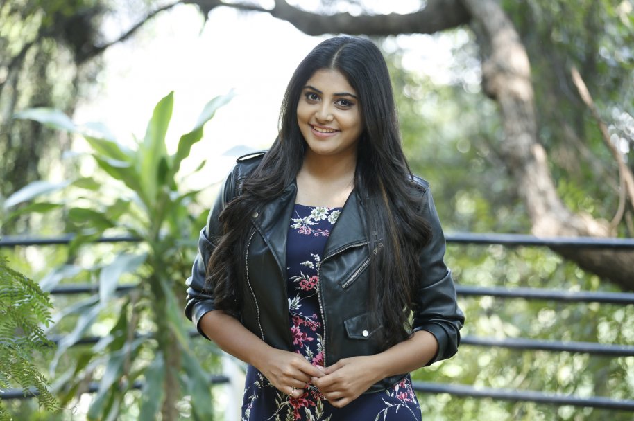 Manjima-Mohan-Interview-About-Saahasam-Swaasaga-Saagipo-Movie